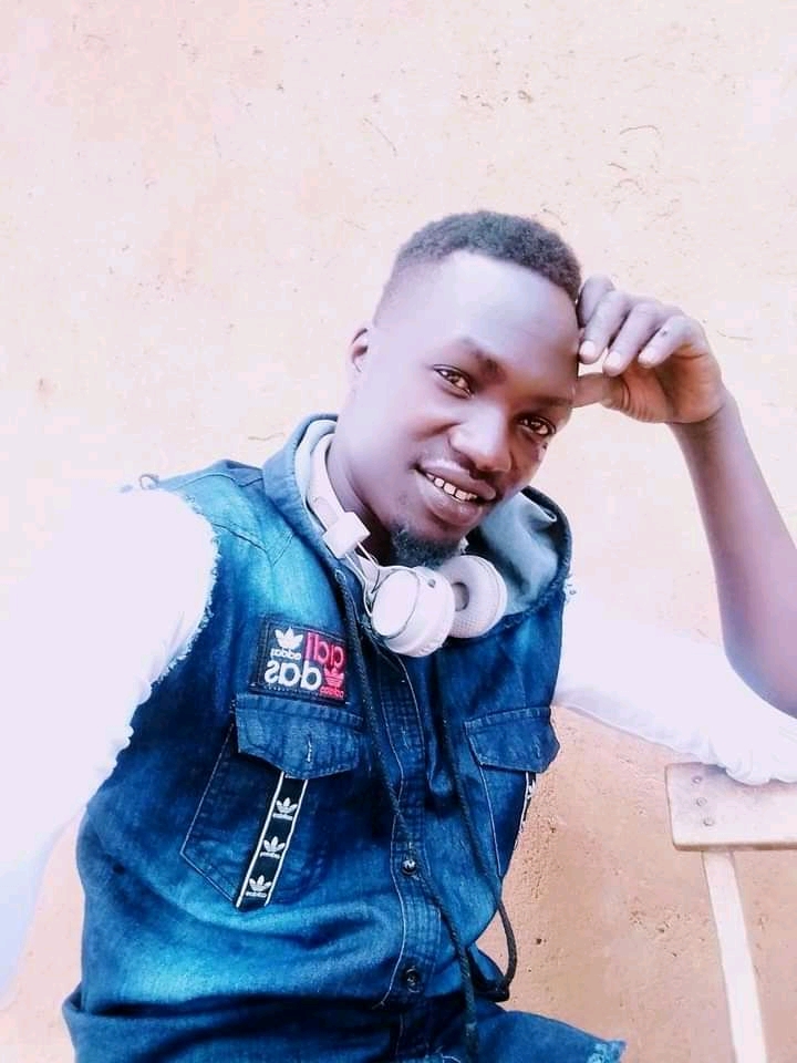 Download Some Coco by Young 50 | mp3 audio