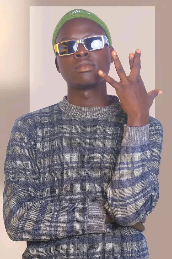 Download Calo Boyfriend By Trino boy Mp3 Audio