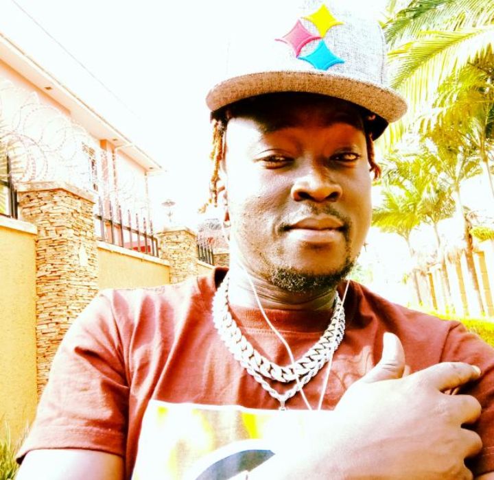 Download Nakuwarina by RoadMan | mp3 audio