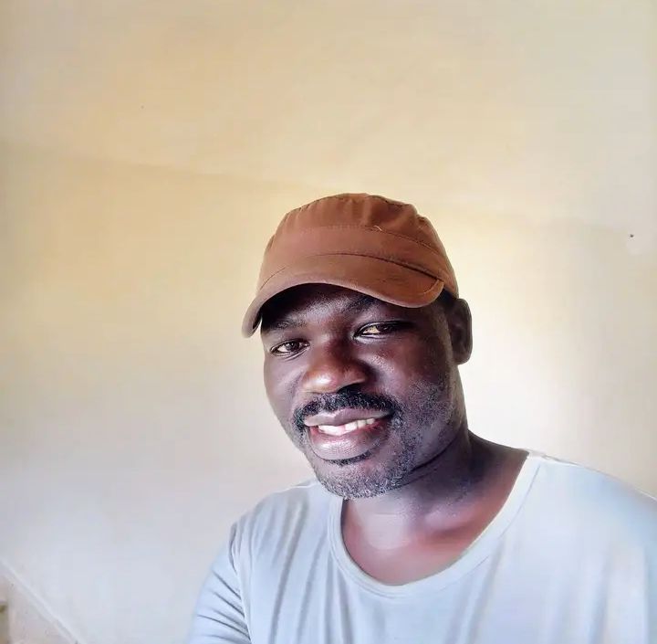 Download Adinga by Godfrey Okello | mp3 audio