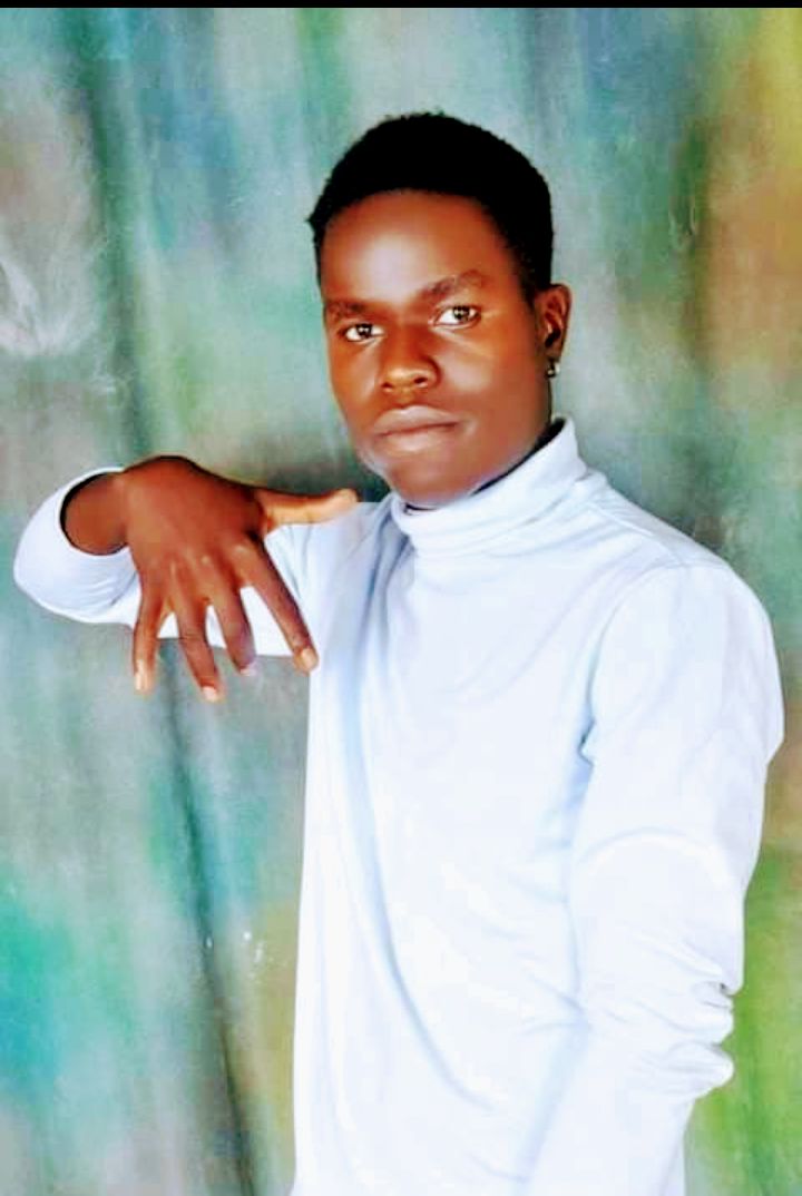 Download Whine it by Bafi Ouglas | mp3 audio