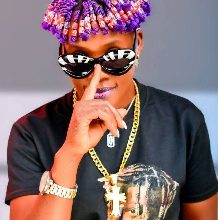 Download Abed kena by Simple Gyal Mp3 Audio